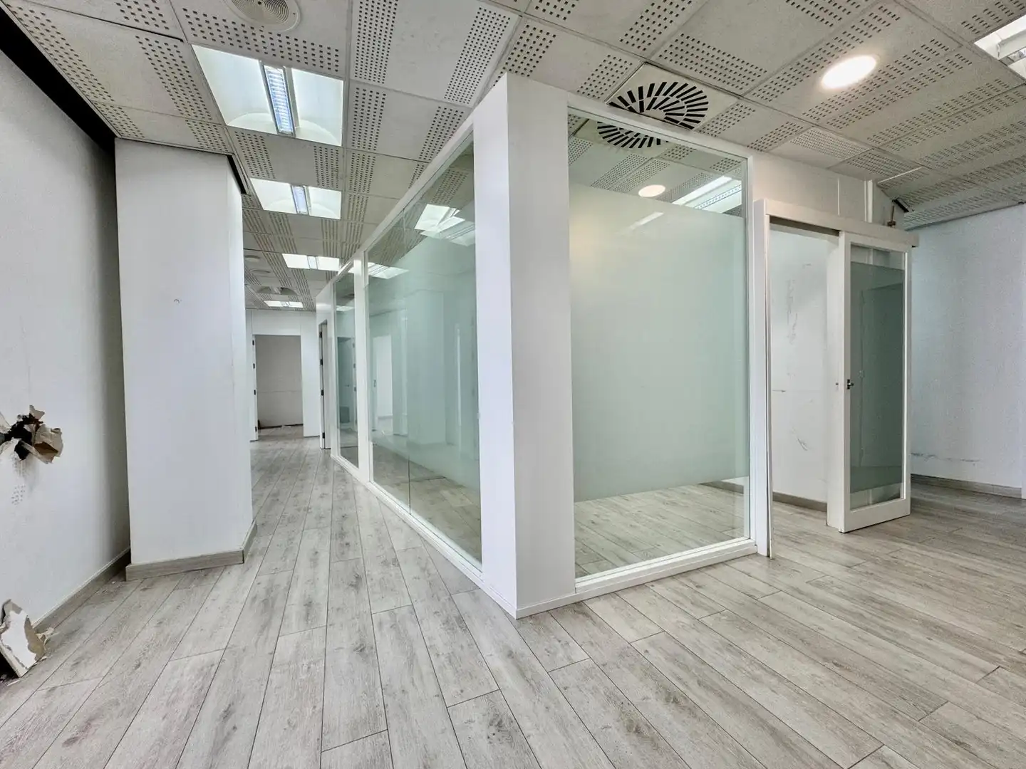 Oficina de alquiler en San Fernando con Aire acondicionado, Calefacción y Trastero