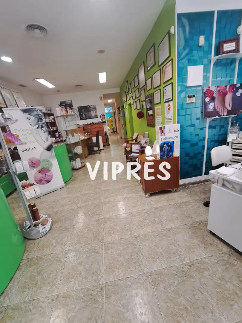 Business premises for sale in Casco Antiguo, imagen 2