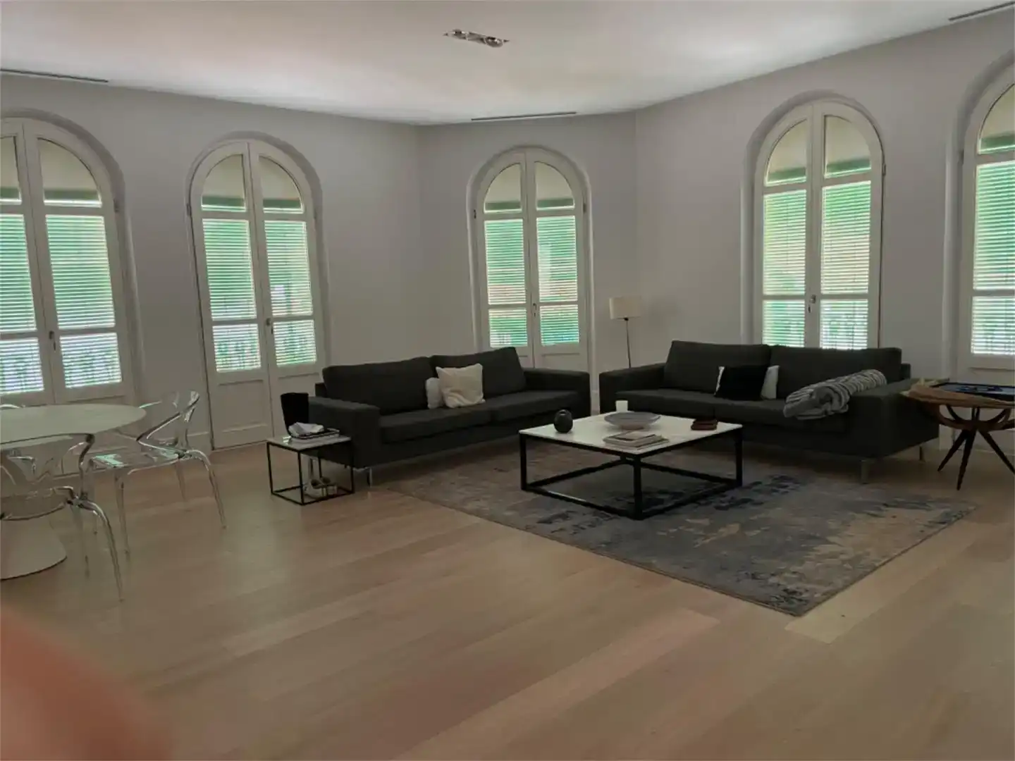 Sala d'estar de Pis en venda en Ourense Capital  amb Aire condicionat, Parquet i Traster