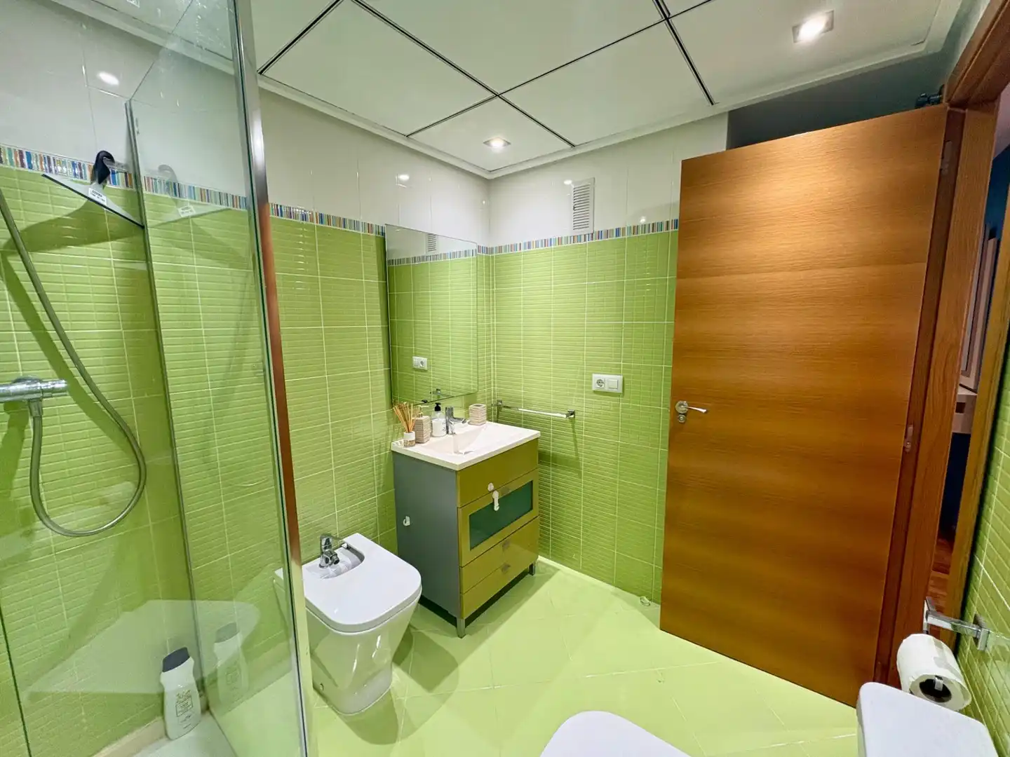 Badezimmer von Wohnung zur Miete in Silla mit Möbliert und Balkon