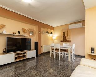 Living room of Flat for sale in Paterna  with Air Conditioner and Balcony