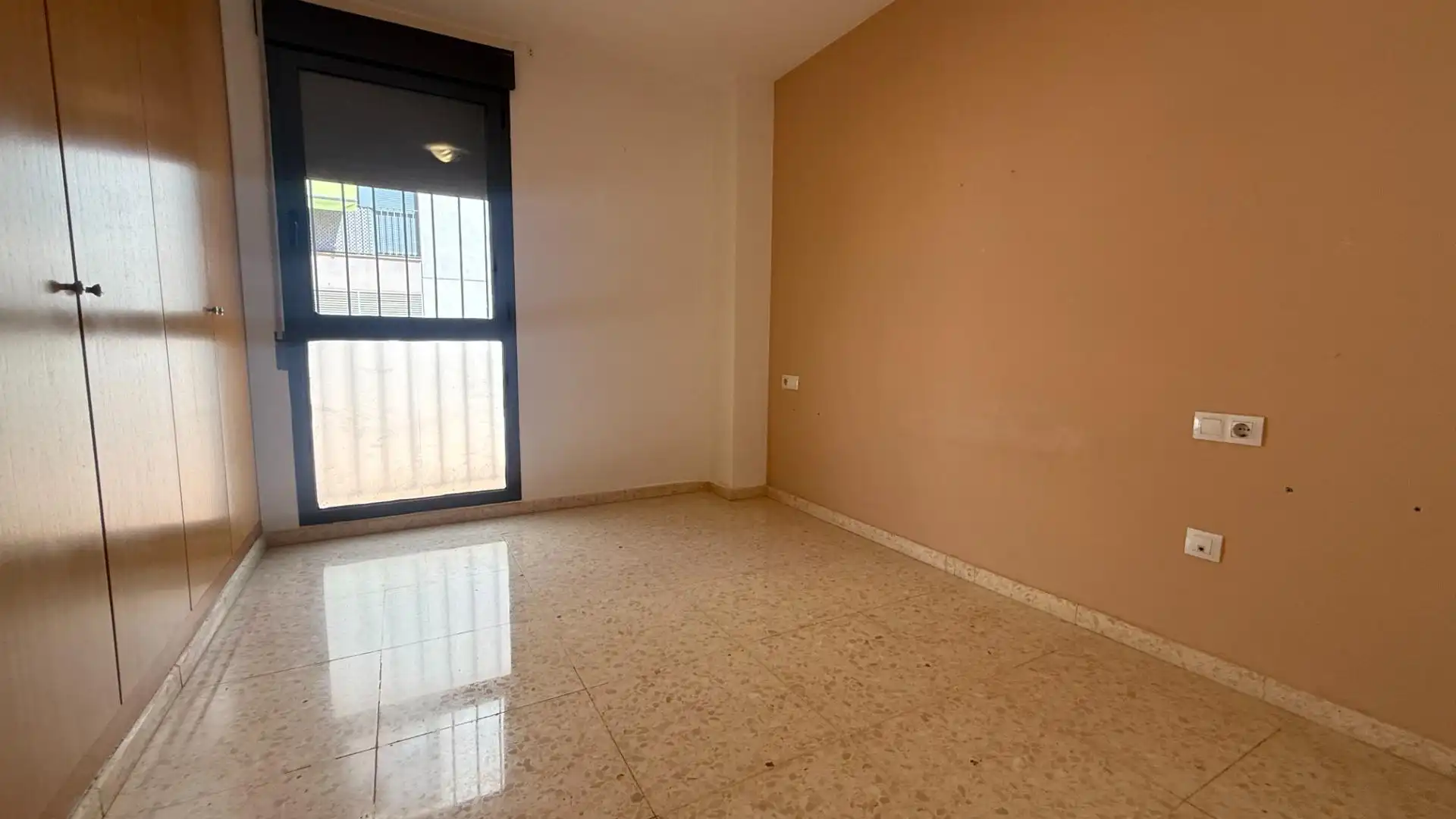 Habitación de Planta baja en venta en Paiporta con Aire acondicionado, Calefacción y Terraza
