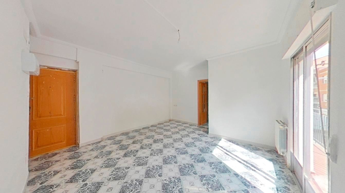 Flat for sale in  Madrid Capital  with Terrace