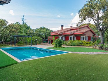 Casa en venda a Navalquejigo - Los Arroyos