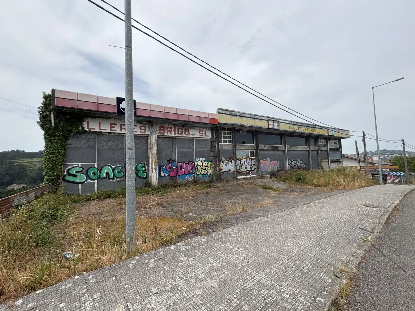 Exterior view of Industrial buildings for sale in Betanzos