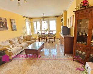 Living room of Flat for sale in Benicarló  with Balcony and Alarm