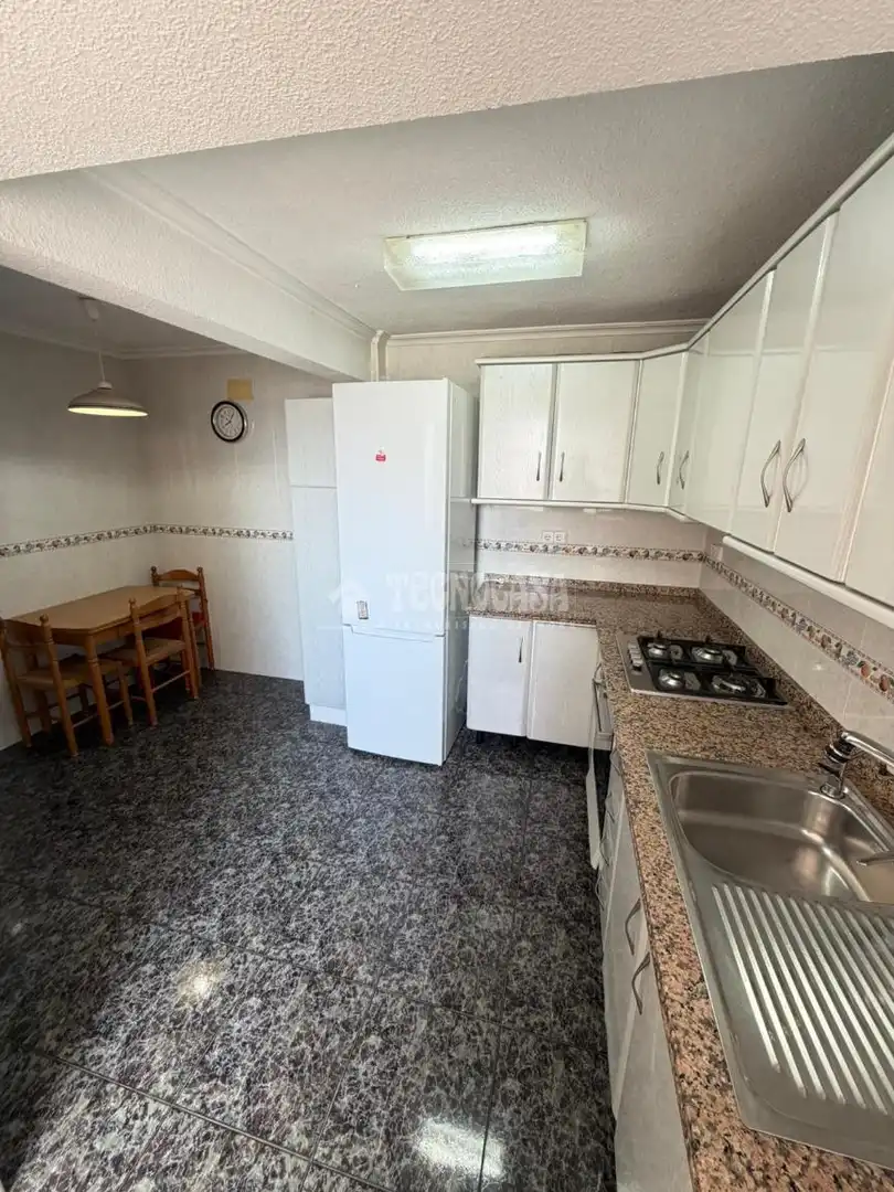 Cocina de Piso en venta en Alicante / Alacant con Balcón