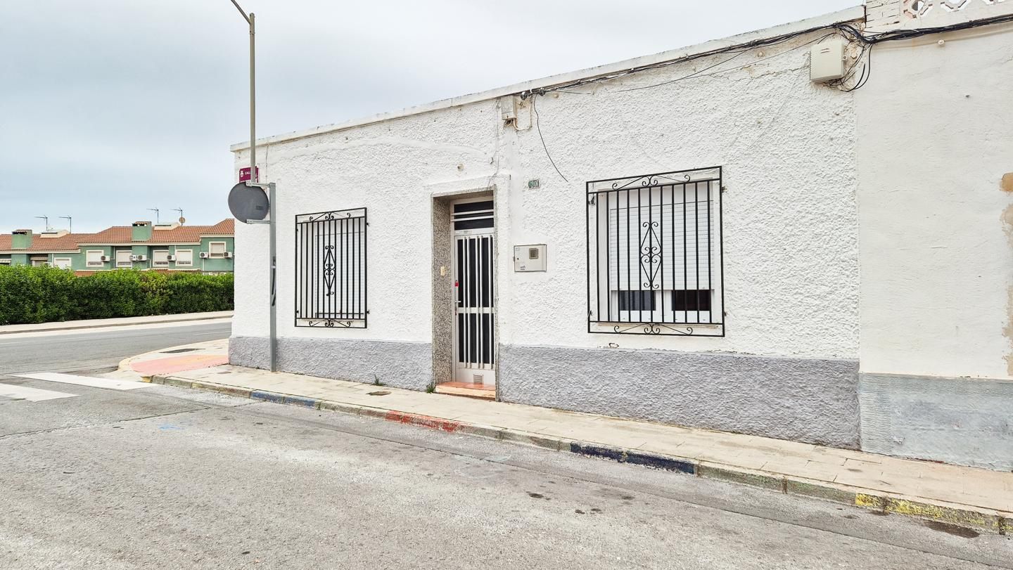 Vista exterior de Casa o xalet en venda en Aspe amb Alarma