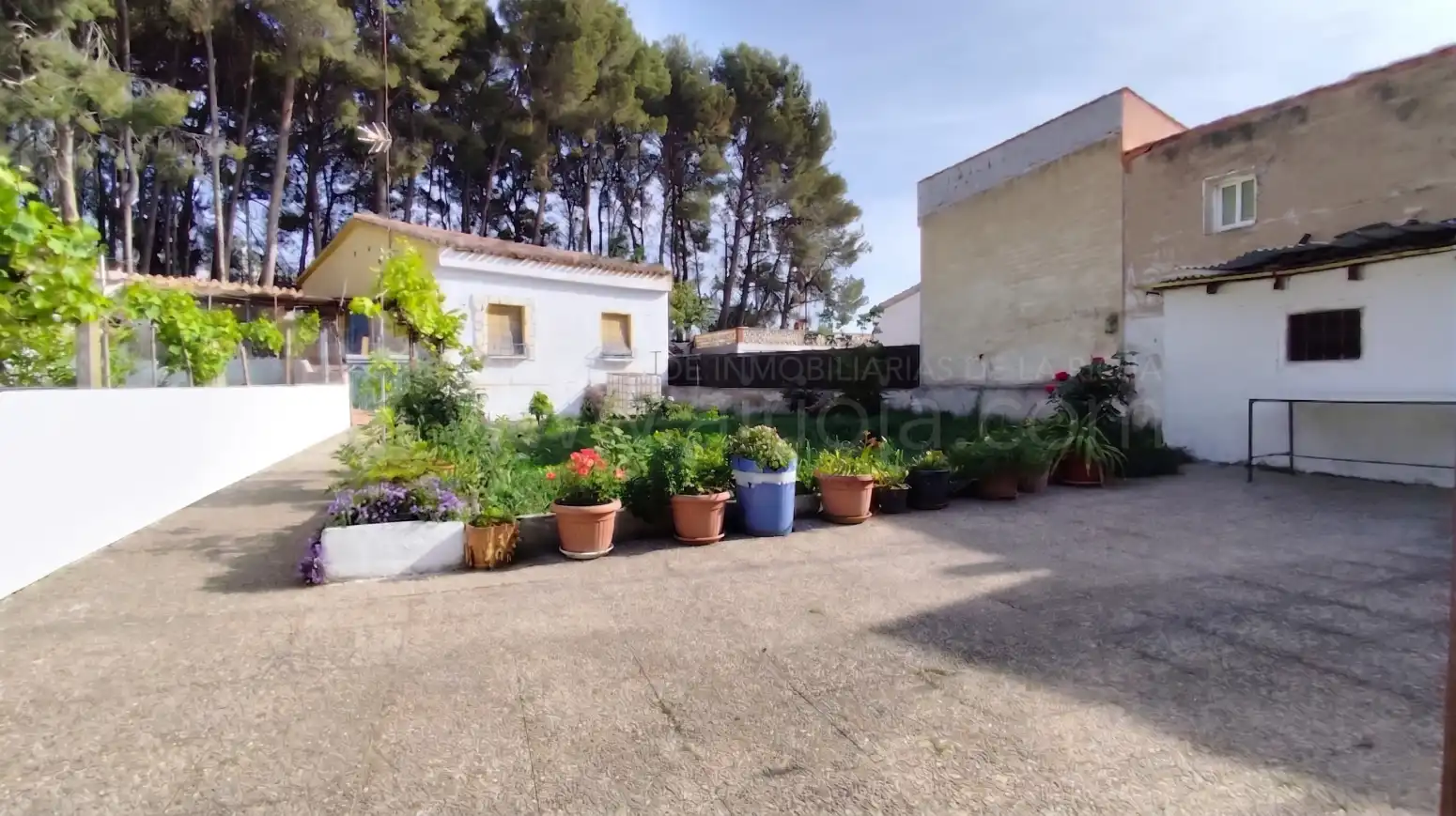 Vista exterior de Casa o chalet en venta en  Logroño con Calefacción