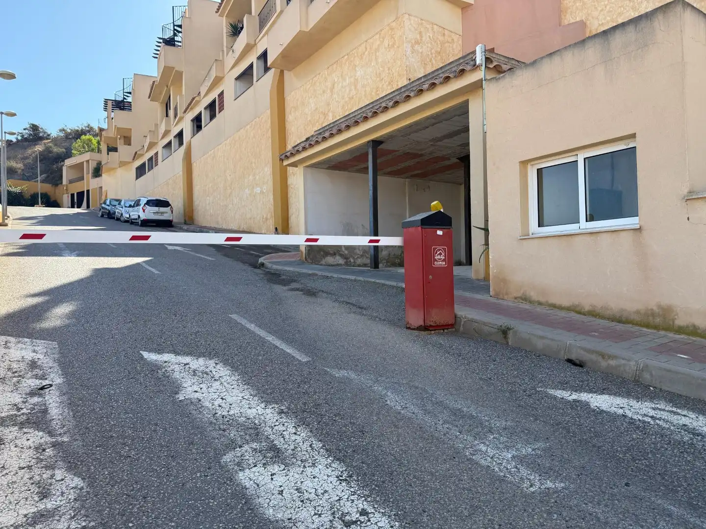Aparcament de Apartament en venda en Águilas amb Terrassa i Piscina comunitària