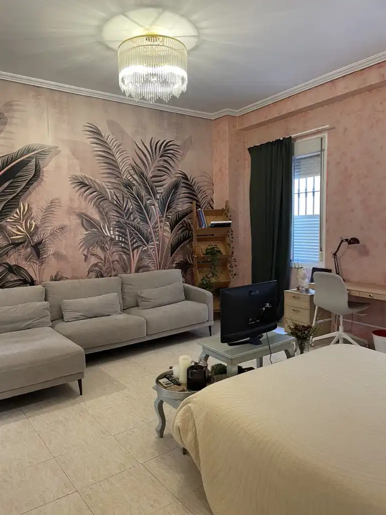 Study for rent in Santa Catalina
