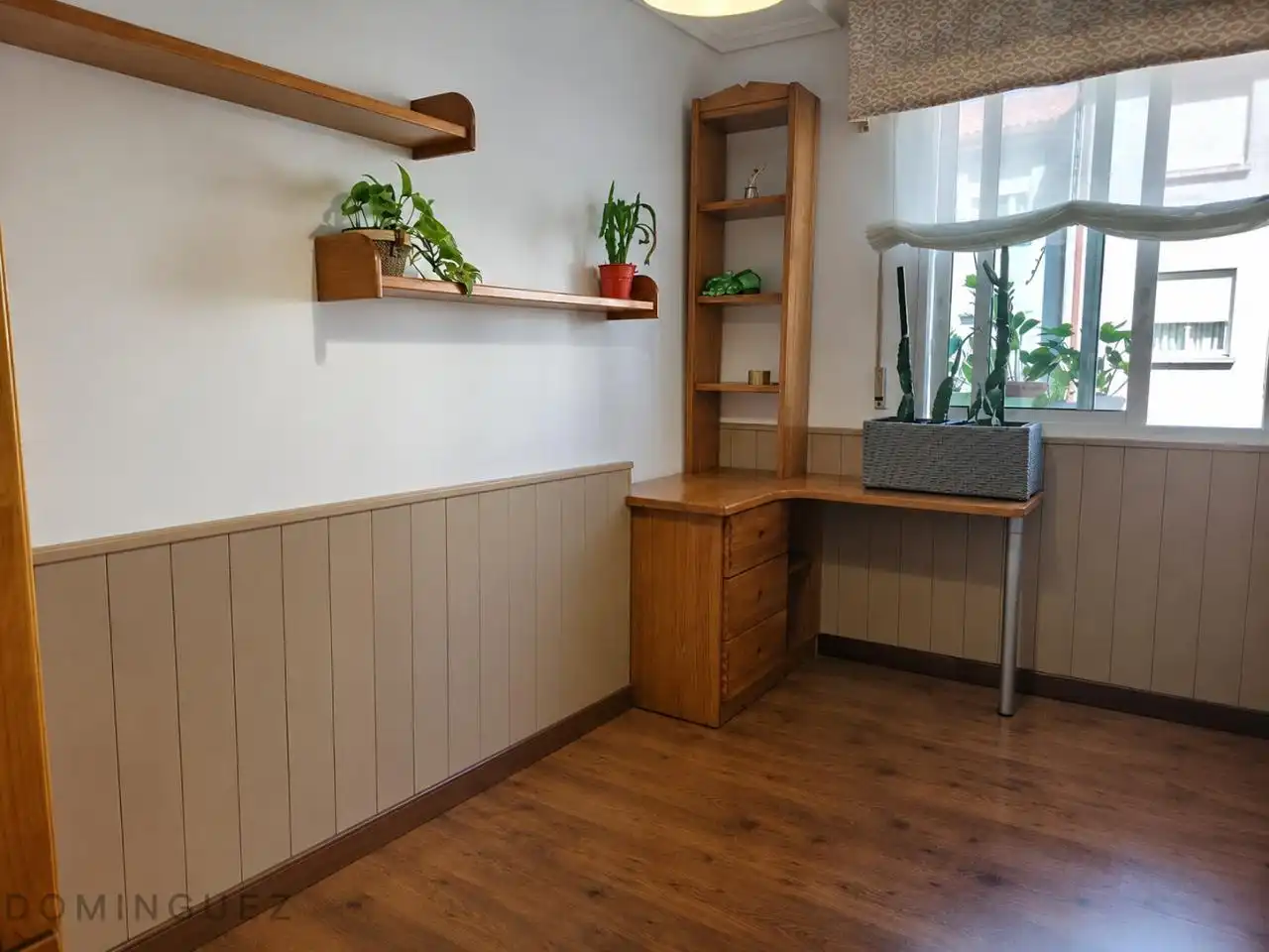Living room of Flat for sale in Vigo   with Heating, Storage room and Furnished