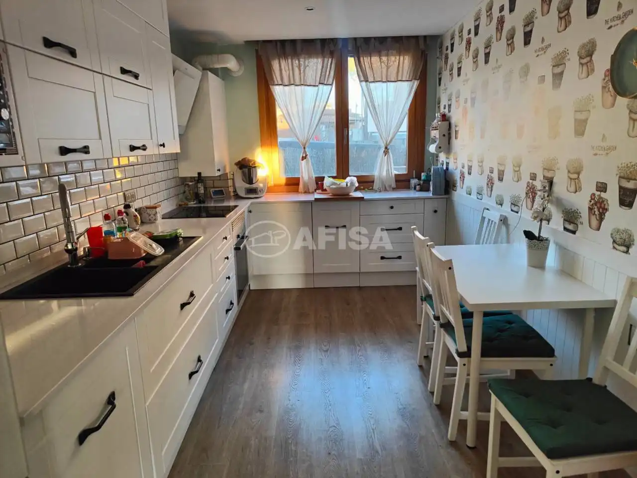 Cocina de Dúplex en venta en Llinars del Vallès con Aire acondicionado, Calefacción y Parquet