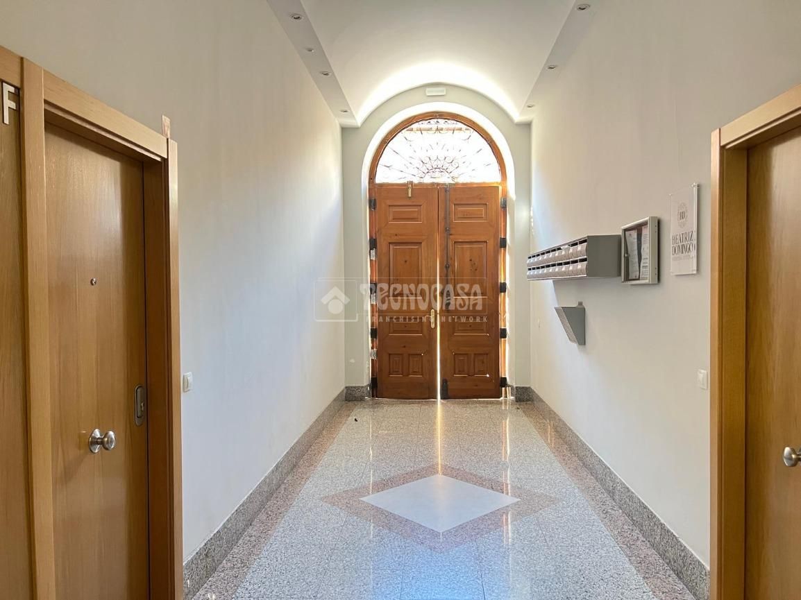 Flat for sale in Alcalá de Henares  with Air Conditioner, Heating and Alarm