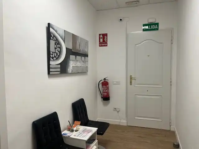Office for rent in Puentelarra, 68, Santa Eugenia