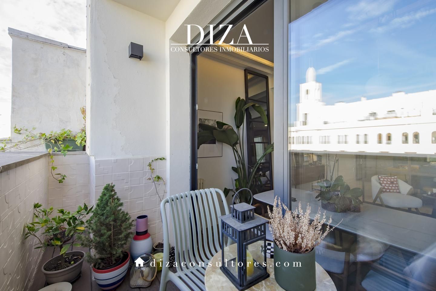 Balcony of Flat for sale in  Madrid Capital  with Air Conditioner, Heating and Terrace