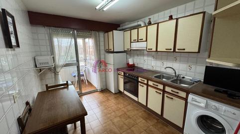 Foto 4 de Pis en venda a Federico García Lorca, Gamonal - San Bruno - G9, Burgos Capital