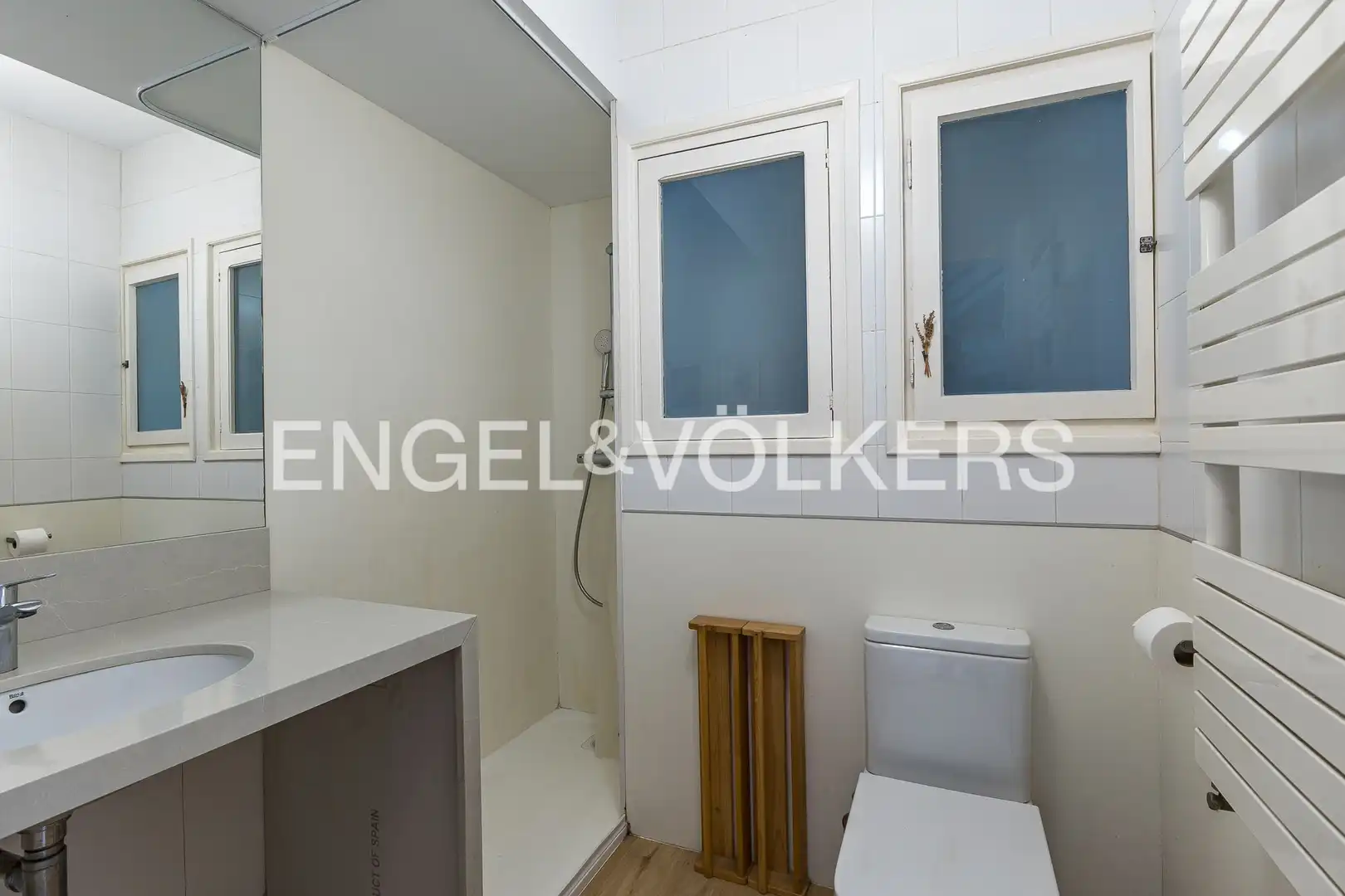 Bany de Casa o xalet en venda en Sant Feliu de Llobregat amb Calefacció, Parquet i Terrassa