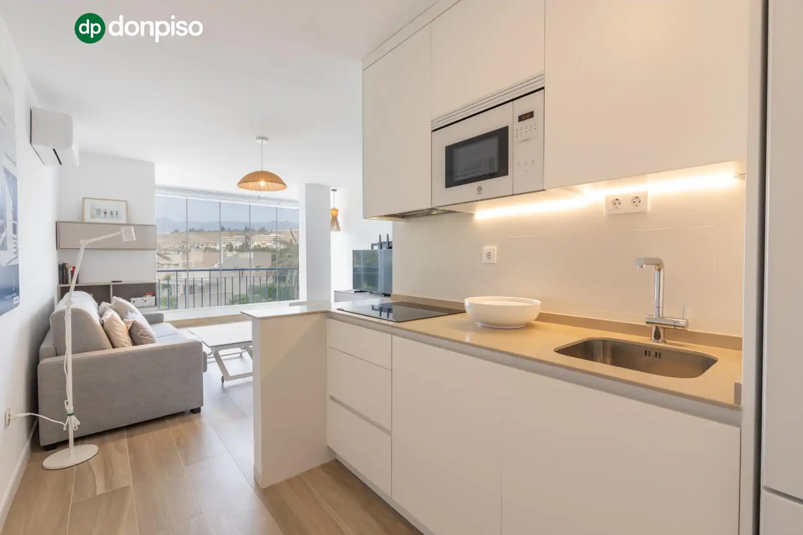 Cocina de Piso en venta en El Ejido con Piscina comunitaria