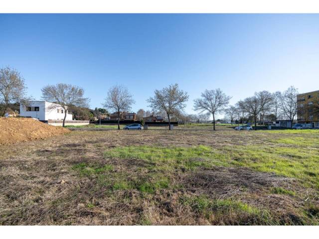 Terreno en Venta en Calle Francesc Ferrer i Guàrdia en Medinyà