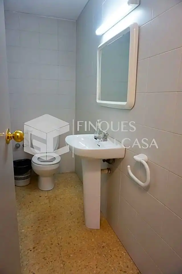Local comercial en venda a Maria Palau, imagen 13