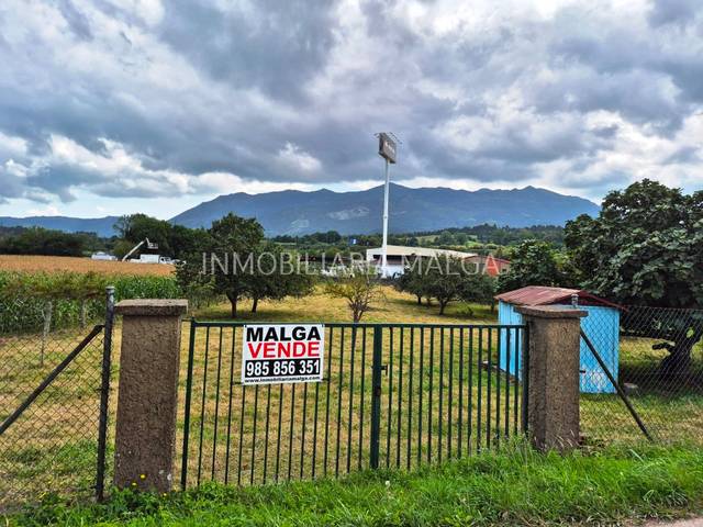 Terreno en Venta en Calle Barrio de Arriba, 11D en Colunga