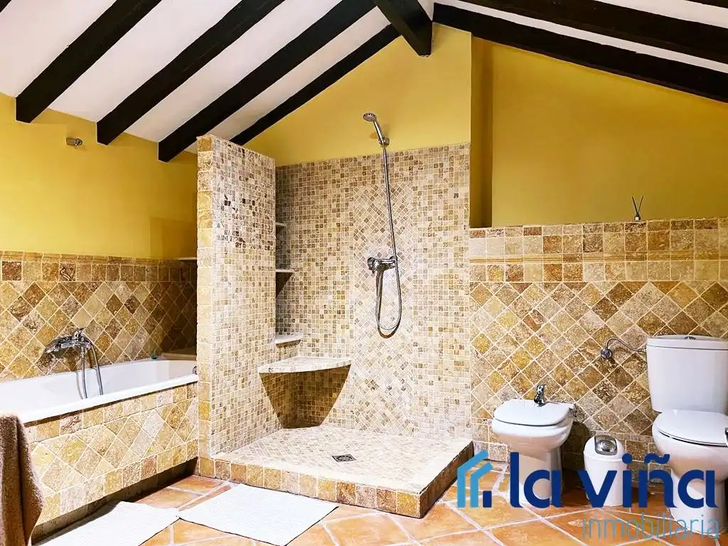 Baño de Casa o chalet en venta en Málaga con Jardín privado, Terraza y Trastero