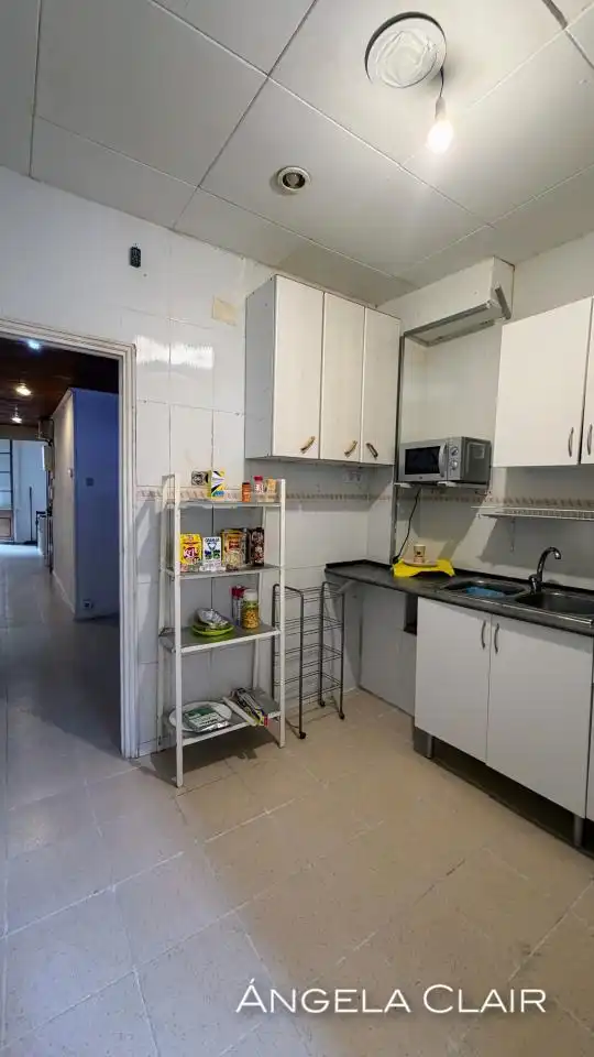 Cocina de Piso en venta en Barcelona con Calefacción