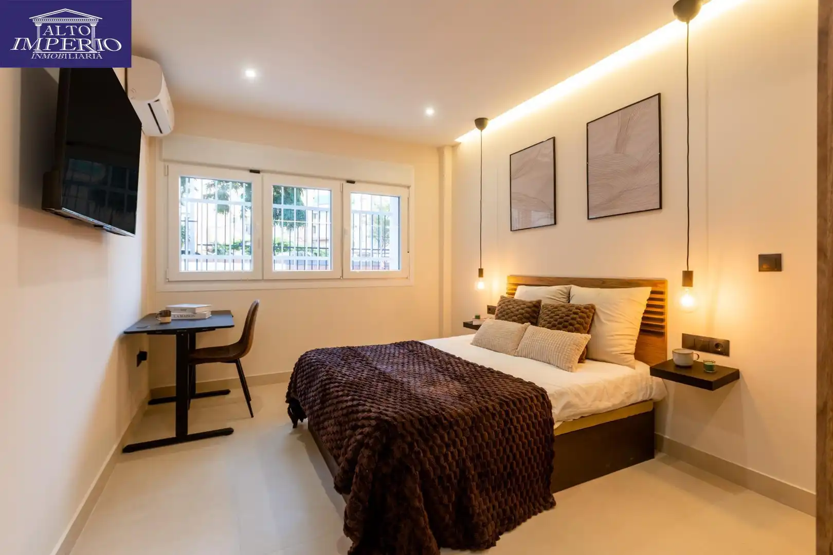 Habitación de Apartamento en venta en Granada con Aire acondicionado y Calefacción