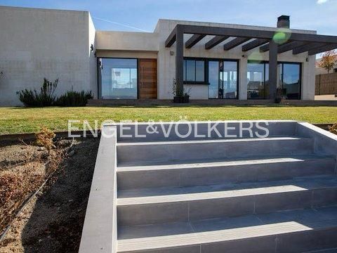 Exterior view of Houses for rent in Majadahonda  with Air Conditioner, Heating and Private garden
