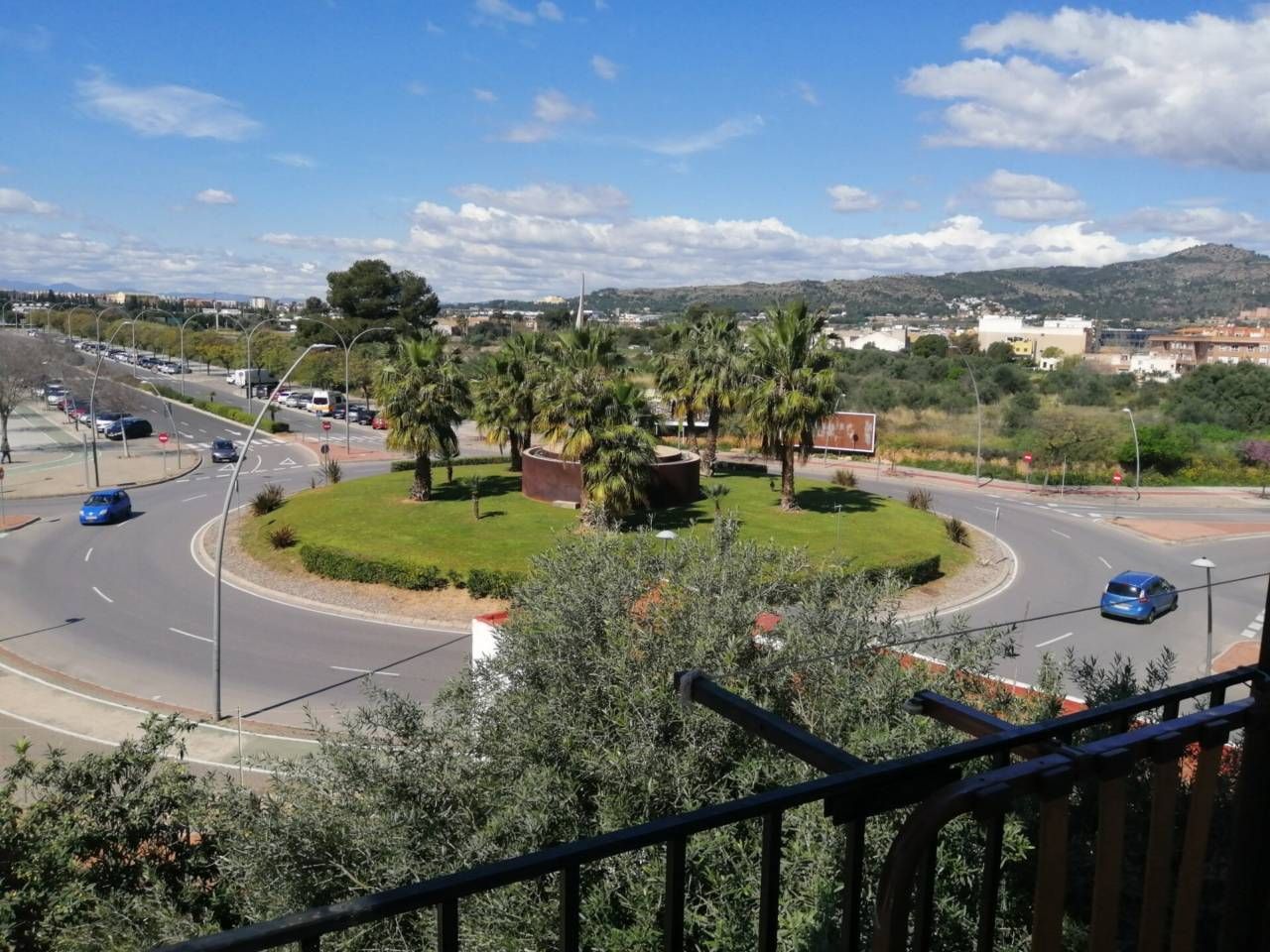 Vista exterior de Pis en venda en Castellón de la Plana / Castelló de la Plana amb Aire condicionat, Terrassa i Balcó