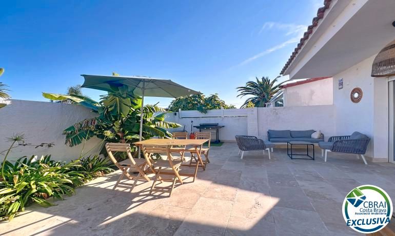 Terrace of Single-family semi-detached for sale in Empuriabrava  with Air Conditioner, Heating and Terrace