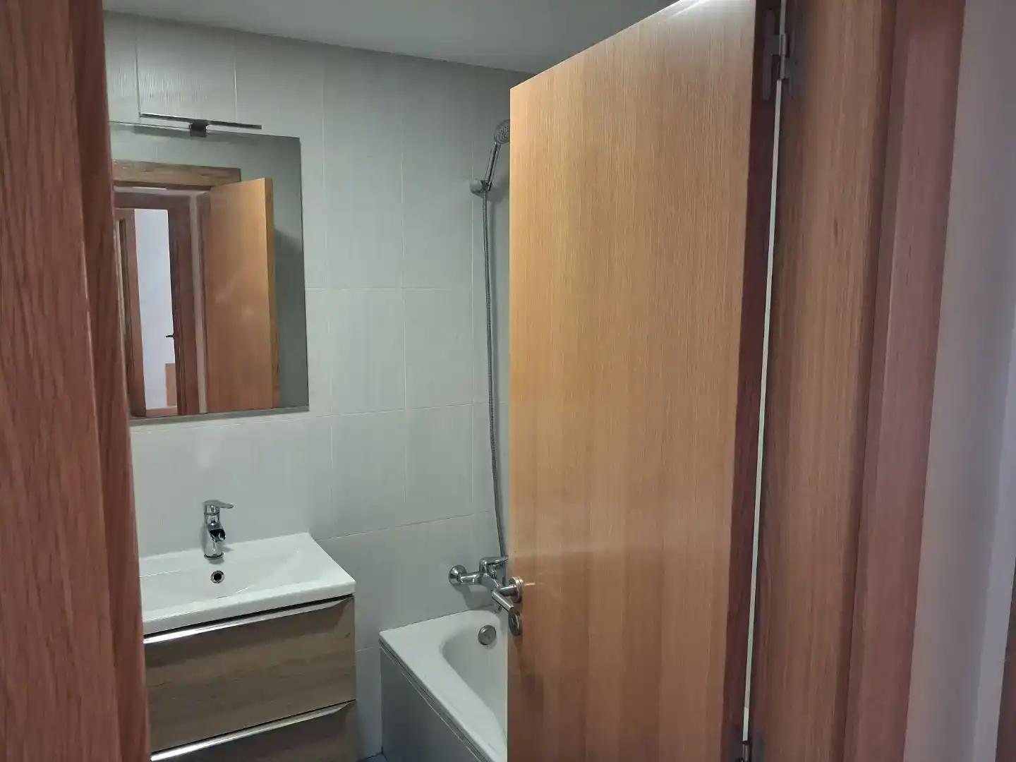 Bany de Pis en venda en Tudela amb Aire condicionat i Balcó