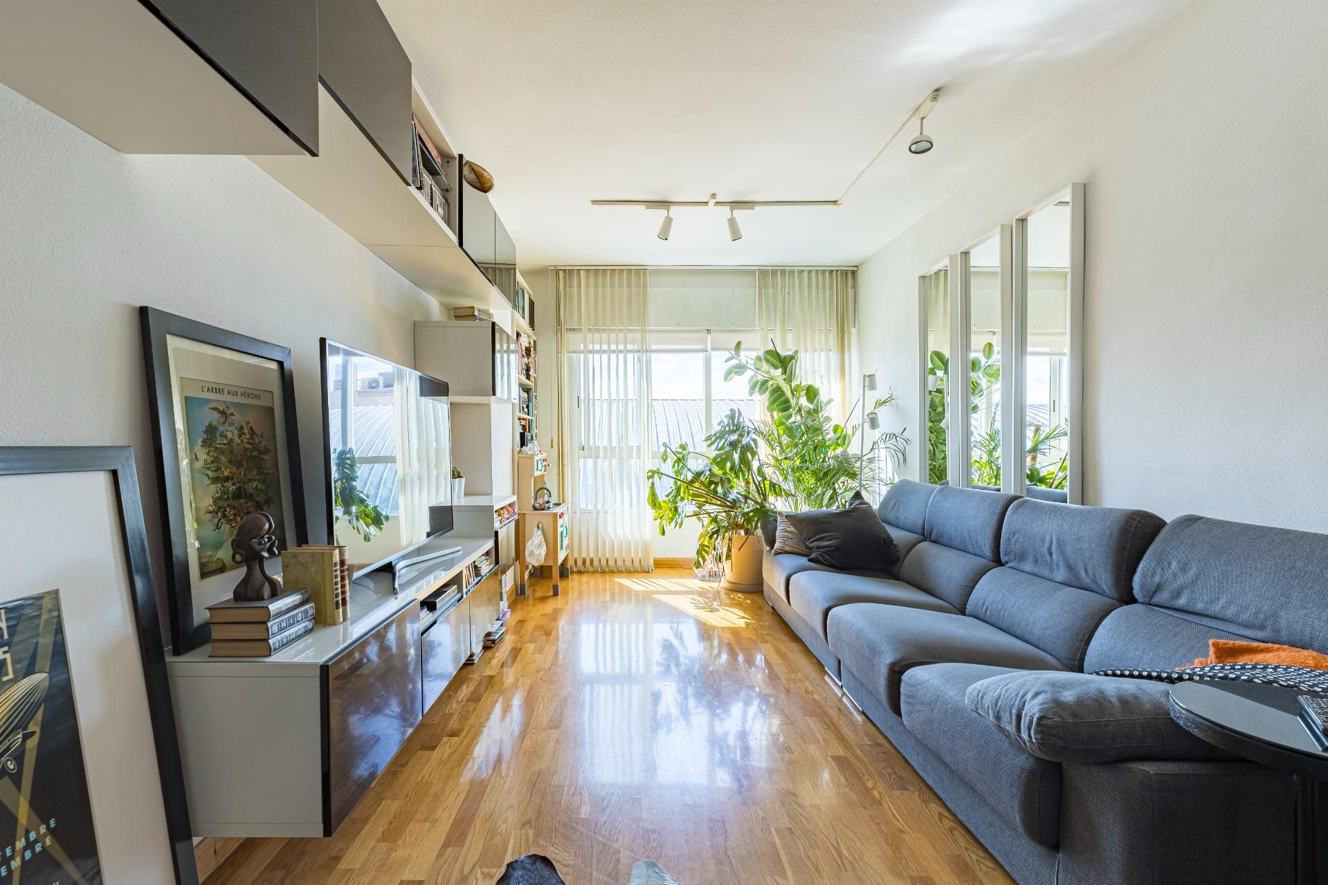 Living room of Flat for sale in  Murcia Capital  with Air Conditioner, Parquet flooring and Terrace