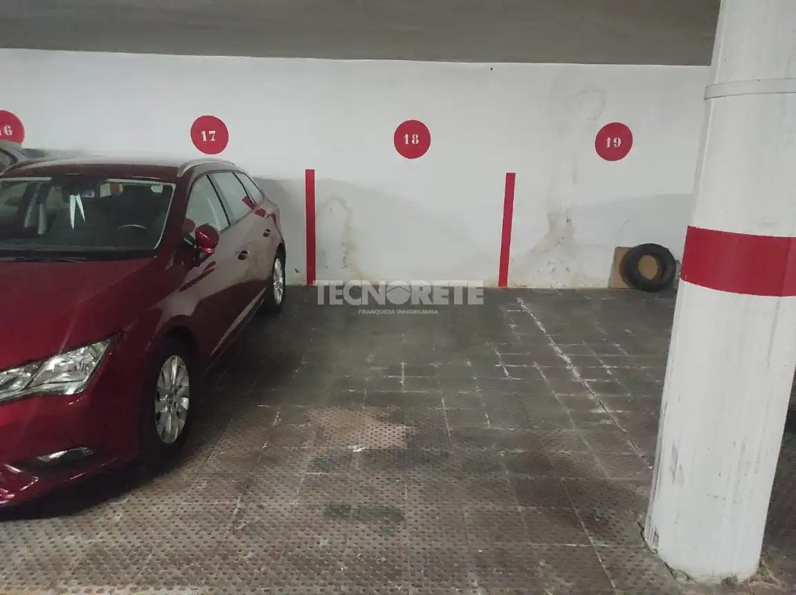 Parking de Piso en venta en Guadalajara con Terraza y Trastero