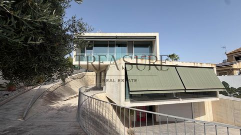 CHALET DE AUTOR CON PISCINA PRIVADA EN LOS ROMEROS  ARQUITECTURA, LUZ Y EXCLUSIVIDAD
