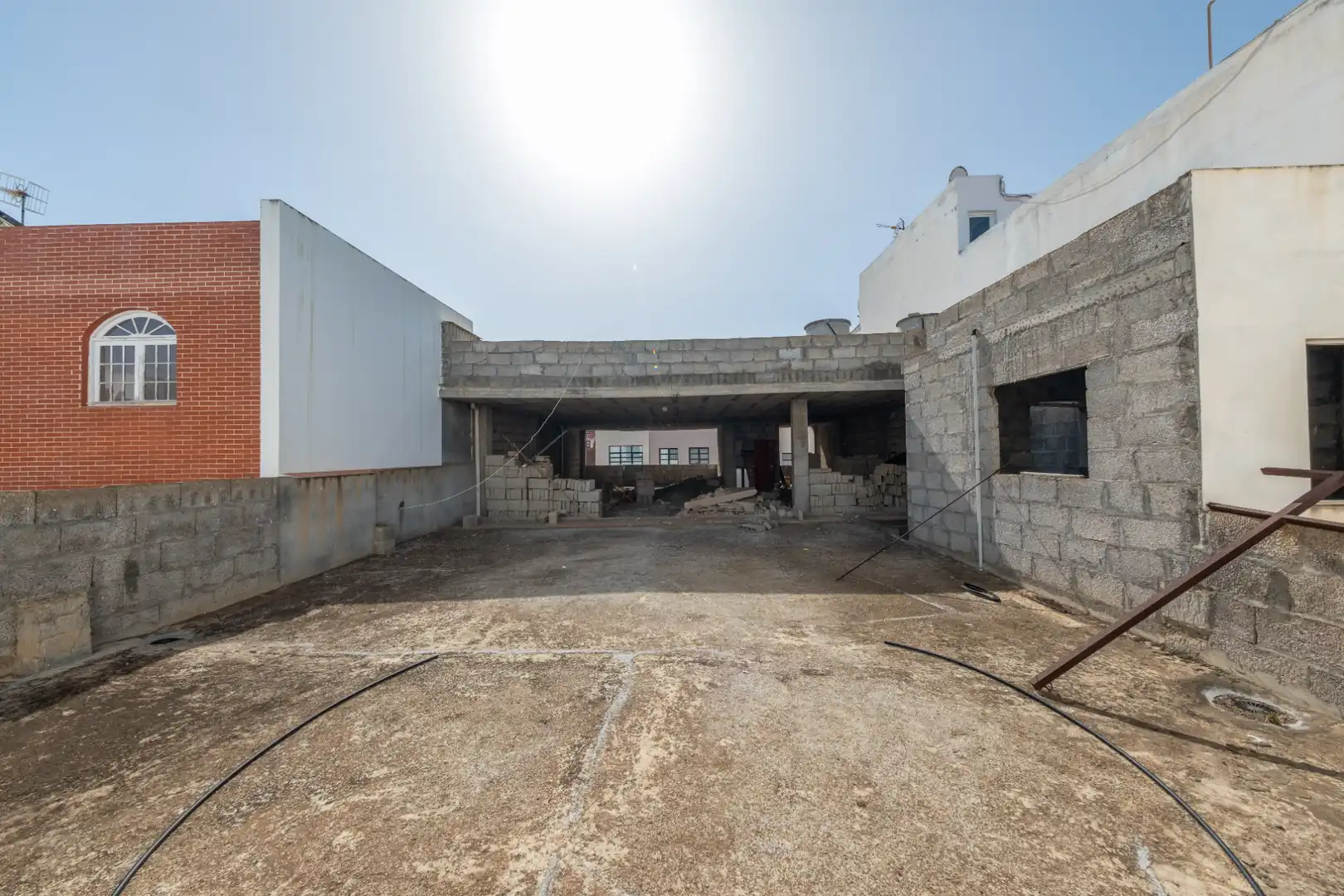 Parking of Buildings for sale in Gáldar