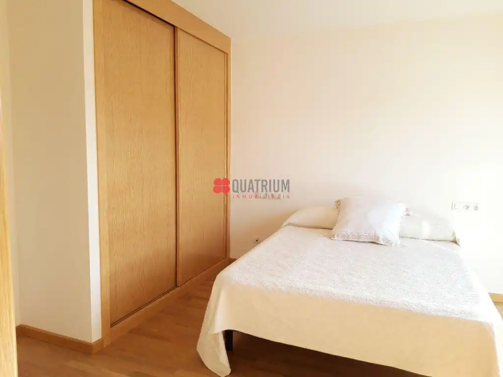 Bedroom of Houses for rent in Santiago de Compostela   with Heating, Terrace and Storage room