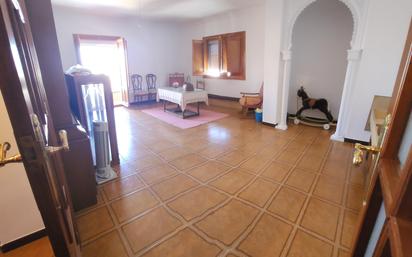Sala d'estar de Casa adosada en venda en Güevéjar amb Balcó