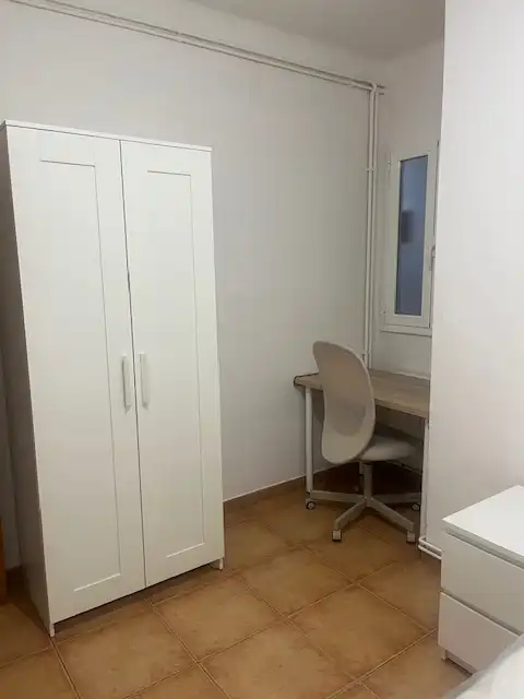 Pis de lloguer a Avinguda de Pius XII, 1, Instituts - Universitat