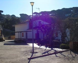 Vista exterior de Casa o xalet en venda en Maçanet de la Selva amb Jardí privat, Terrassa i Traster