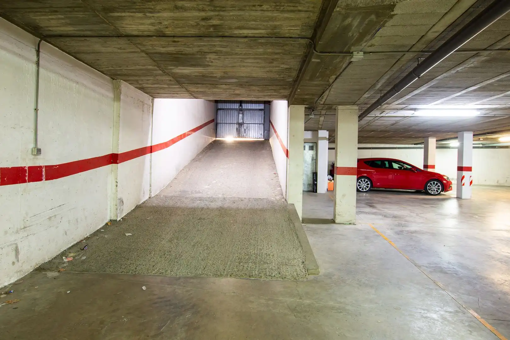 Parkplatz von Wohnung zum Verkauf in Caspe mit Heizung