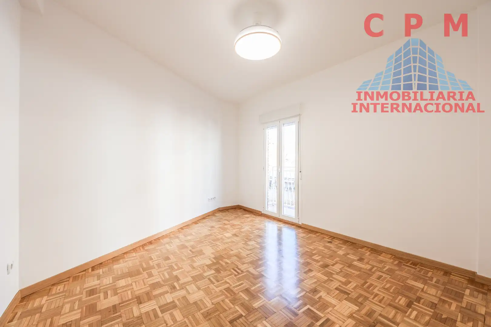 Dormitori de Pis de lloguer en  Madrid Capital amb Aire condicionat, Calefacció i Parquet