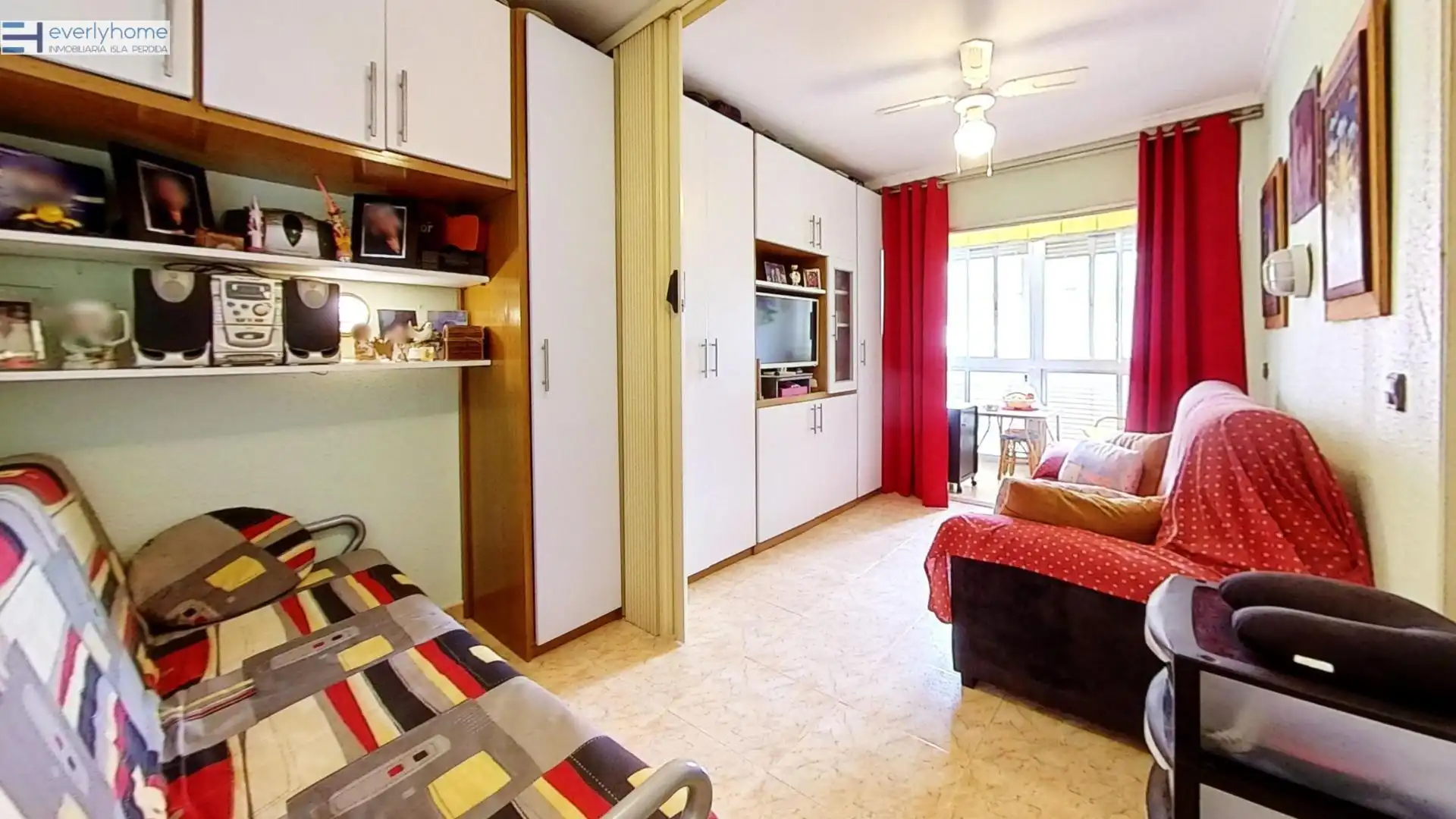 Habitación de Apartamento en venta en La Pobla de Farnals con Jardín privado y Piscina comunitaria