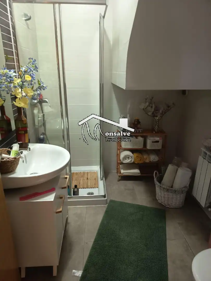 Baño de Casa adosada en venta en Yeles con Aire acondicionado, Calefacción y Jardín privado
