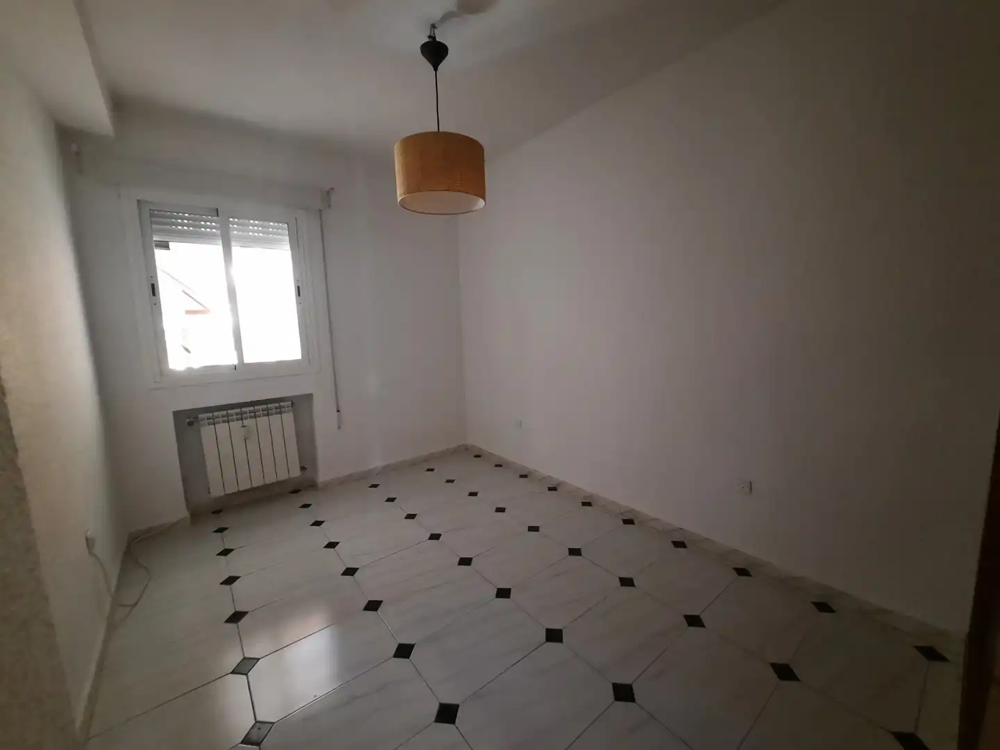 Habitación de Piso en venta en Badajoz con Calefacción