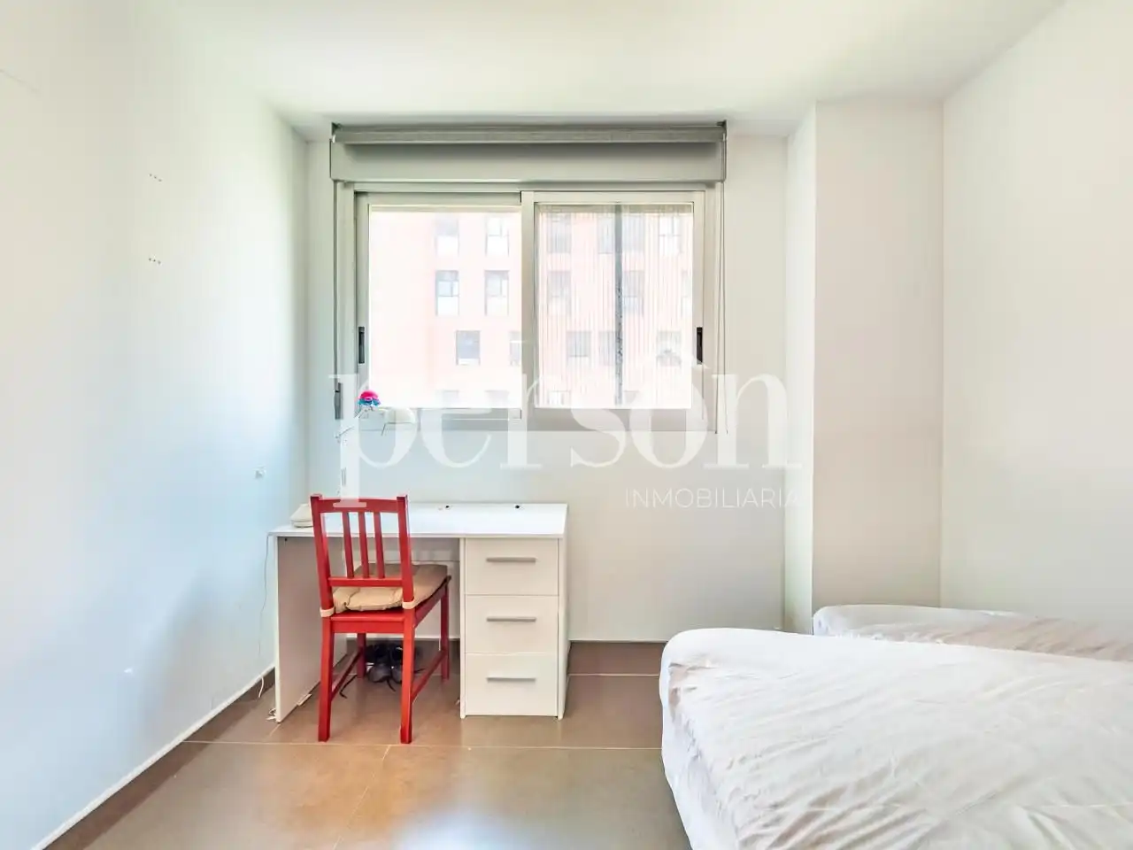 Bedroom of Flat for rent in Valencia  with Air Conditioner, Balcony and Community pool