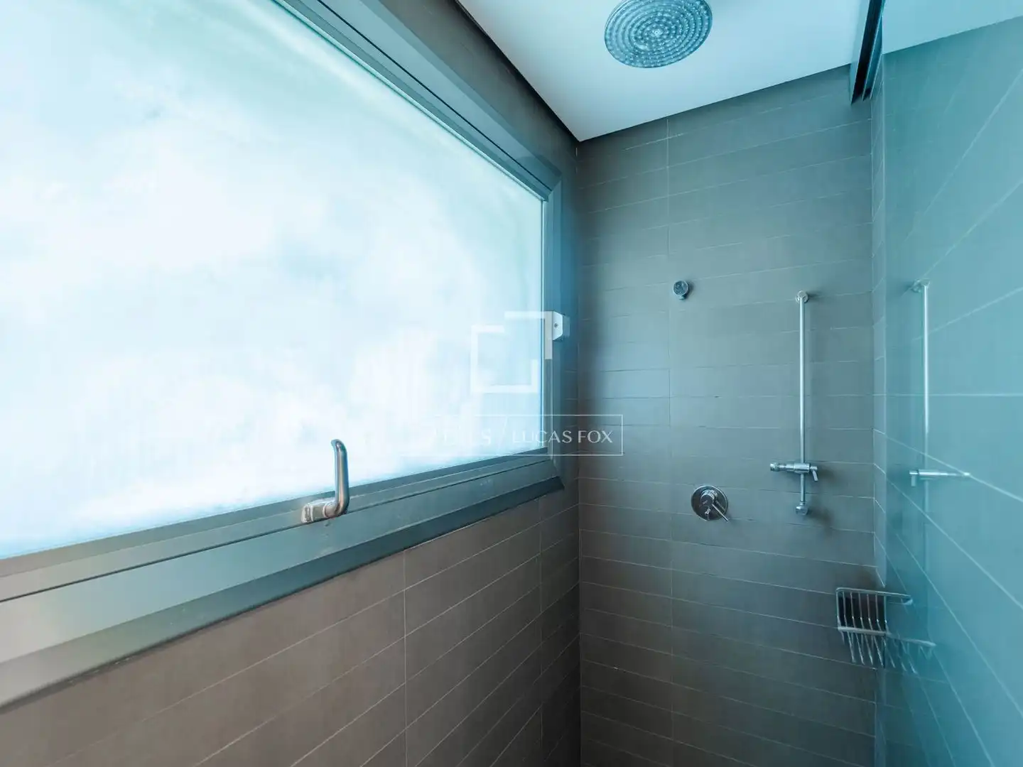 Baño de Casa o chalet en venta en Godella con Aire acondicionado, Calefacción y Jardín privado