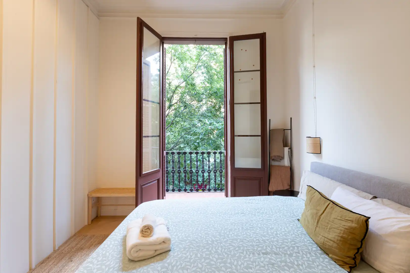 Apartment with terrace to rent in Carrer de Villarroel, imagen 16