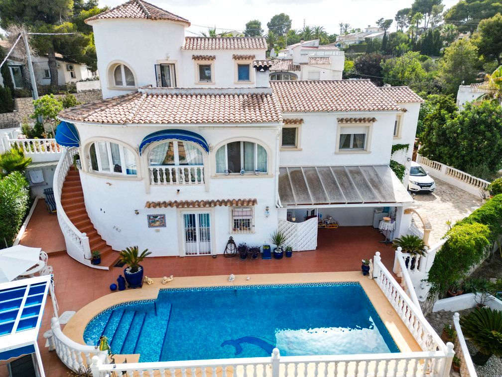 Vista exterior de Casa o xalet en venda en Benissa amb Aire condicionat, Calefacció i Jardí privat
